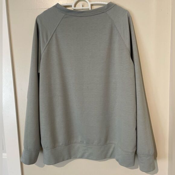 Custom hockey mom sweatshirt - Picture 3 of 3